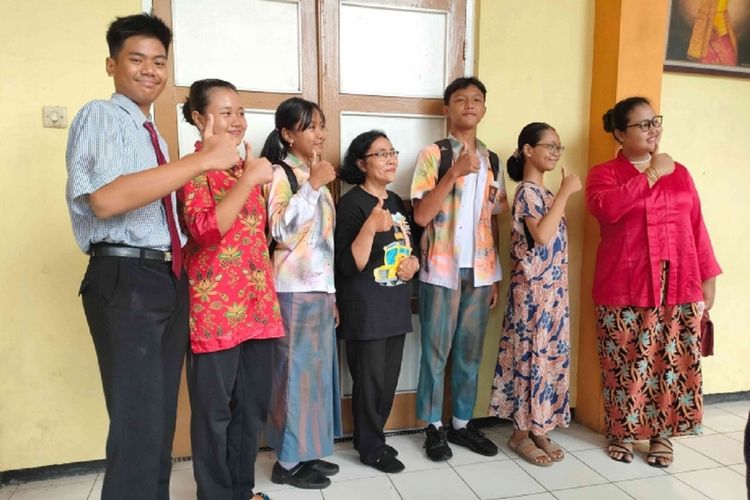 Di Balik Lomba, Ada Hati Murid yang Perlu Dijaga