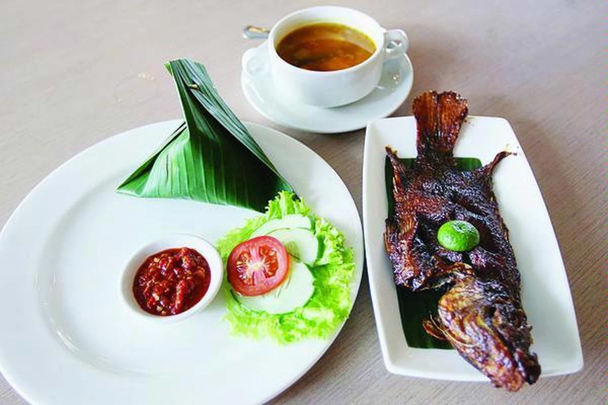 Salah satu paket makanan di Restoran Munik.