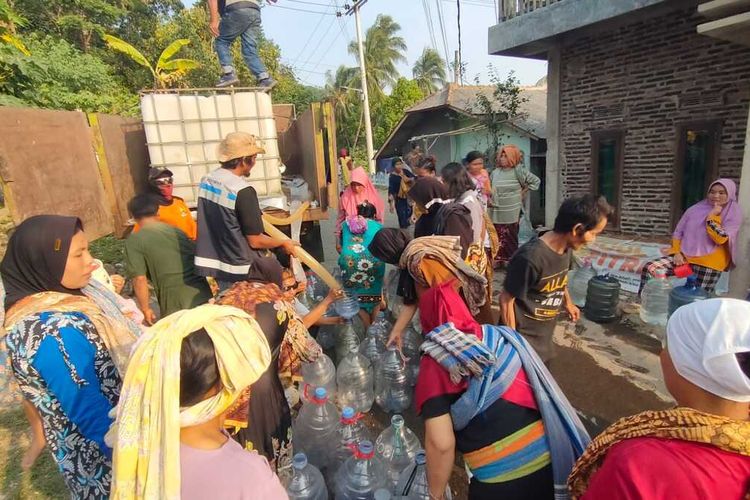 1.250 KK di Cilegon Terdampak Kekeringan, Warga Nilai Jatah Dua Galon Air Bersih Per Hari Belum Cukup