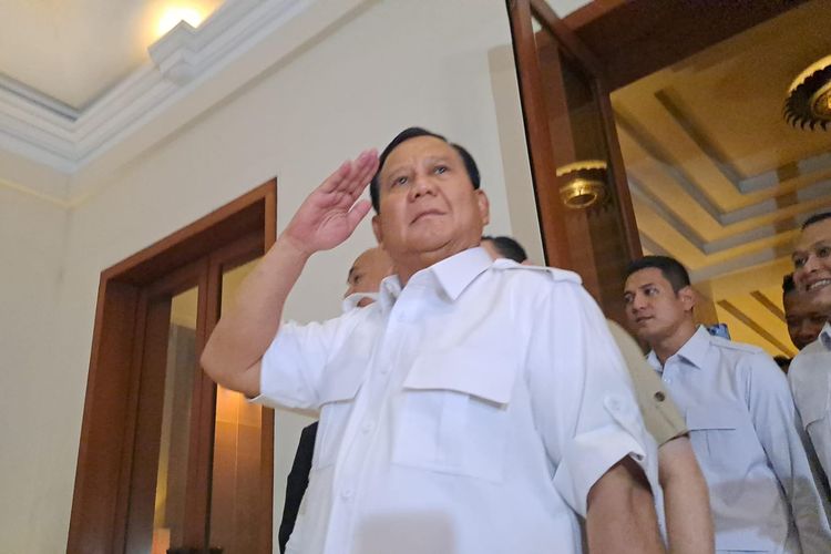 Ketua Umum Partai Gerindra Prabowo Subianto saat ditemui di Hotel Dharmawangsa, Jakarta Selatan, Senin (23/10/2023). 