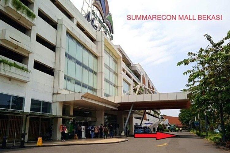 Lokasi shuttle bus Garuda Indonesia Travel Fair 2022 di Summarecon Mall Bekasi.