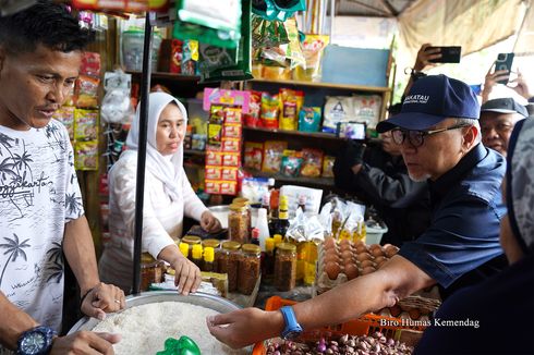 Tinjau Pasar Kangkung, Mendag: Harga Beras, Bawang Merah, dan Cabai Turun