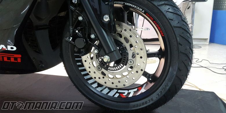 Ban jenis baru dari Pirelli.