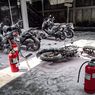 6 Motor Terbakar di SPBU Bandung, Ini Pentingnya Turun Saat Isi Bensin