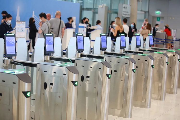 Ilustrasi Passenger Validation System yang ada di Bandara Suvarnabhumi di Thailand.