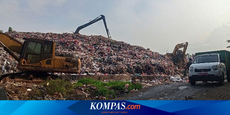 Imbas Pembuangan ke TPAS Cilowong Dihentikan, Sampah di TPA Cipeucang Menumpuk - Vimarsana News