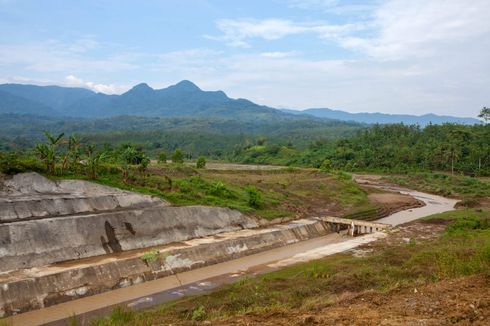 Cek Bendungan Kuningan, Jokowi Pastikan 8 Proyek Rampung Tahun Ini