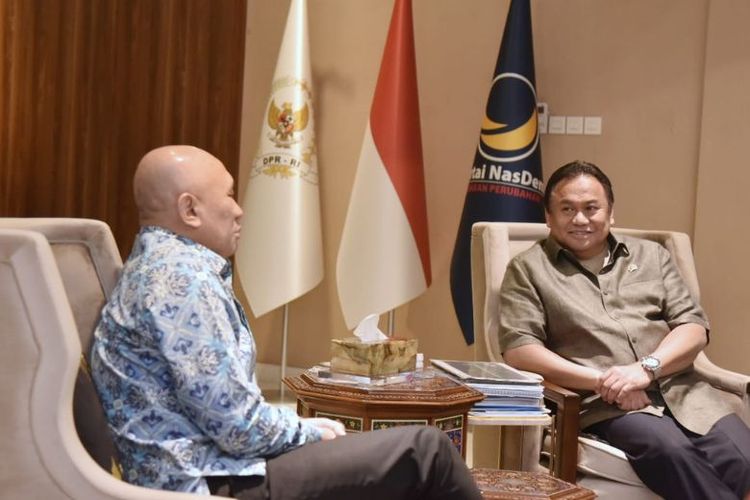 Diskusi Wakil Ketua DPR RI Bidang Korinbang Rachmat Gobel dan dan Menkop UKM Teten Masduki terkait UMKM dan Koperasi di Indonesia