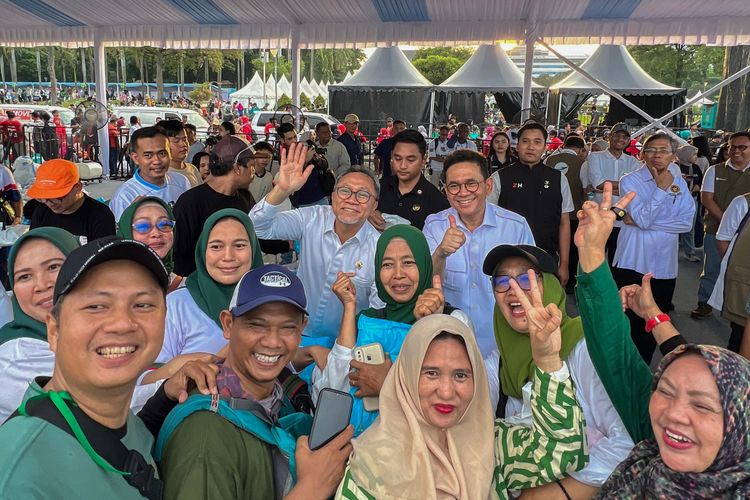 Bantuan 100.000 Paket Sembako untuk Warga DKI, Zulhas: Arahan Presiden
