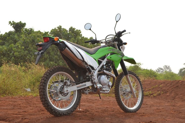 Kawasaki KLX 230