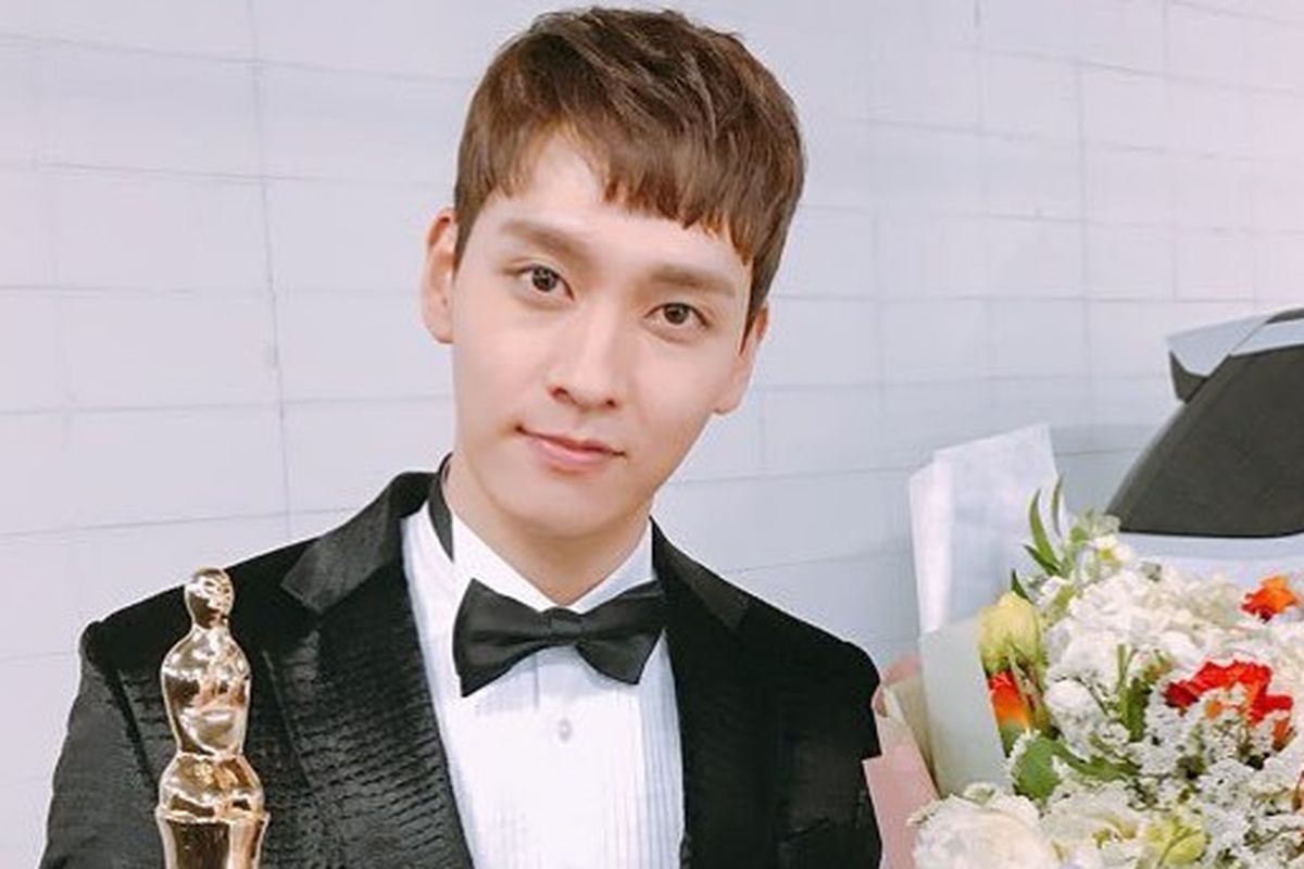 Profil Choi Tae Joon, aktor Korea Selatan yang akan menikah dengan Park Shin Hye.