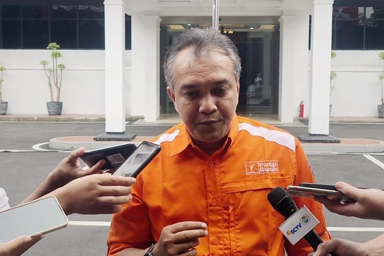 Ketua Tim Khusus Pemenangan Partai Buruh, Said Salahudin ditemui di kantor KPU RI, Menteng, Jakarta Pusat, Rabu (3/8/2022). 