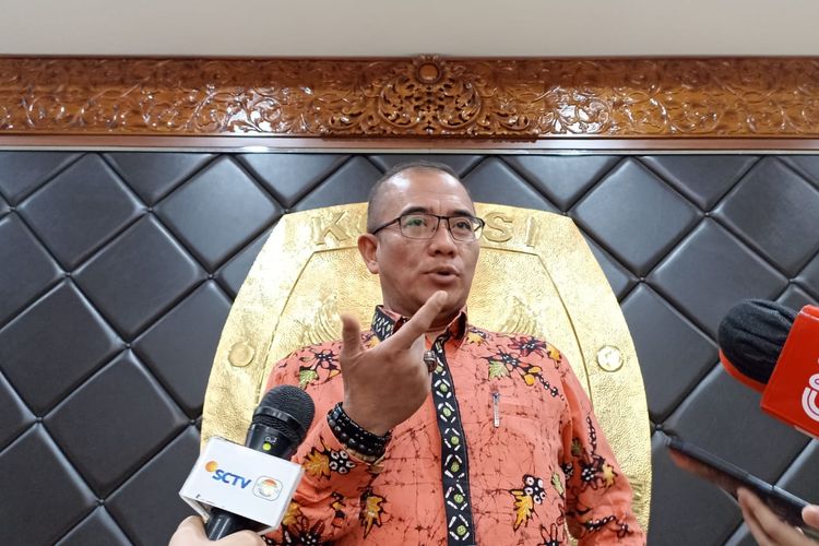 Ketua Komisi Pemilihan Umum (KPU) Hasyim Asy'ari saat ditemui di Gedung KPU RI, Jakarta, Selasa (13/12/2022). 