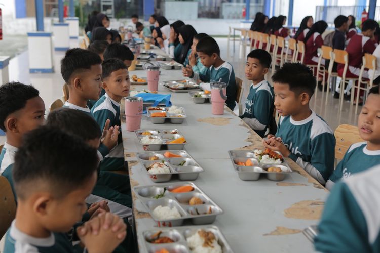 Saat Siswa Miskin dan Terjerat Narkoba Menata Masa Depan sejak Subuh di Sekolah Rakyat