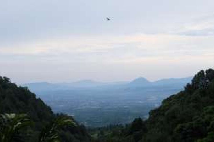 Pemandangan dari TNG Halimun-Salak, perkemahan Sukamantri.