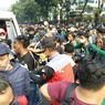 Massa Aksi Semakin Banyak, Transjakarta Berhentikan Sejumlah Rute
