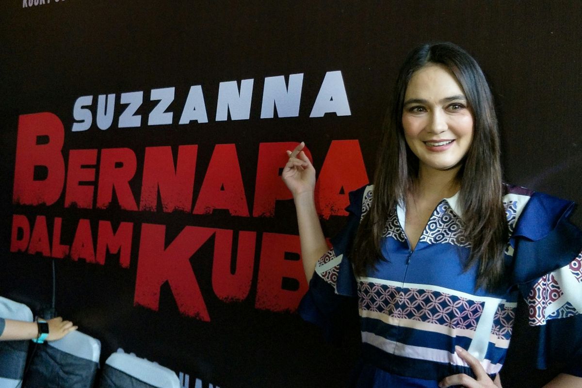 Artis peran Luna Maya dalam jumpa pers peluncuran teaser dan poster Suzzanna: Bernapas Dalam Kubur di kantor Soraya Intercine Films di kawasan Wahid Hasyim, Menteng, Jakarta Pusat, Senin (24/9/2018).