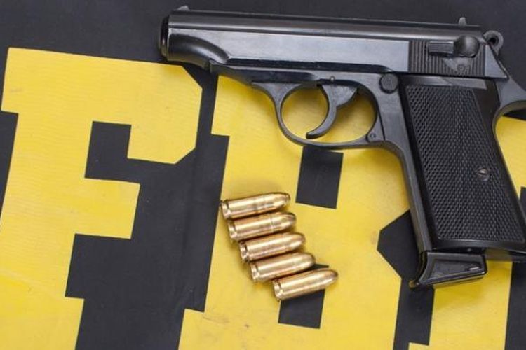 FBI Tawarkan Rp 3,5 Miliar untuk Buronan Mantan Intel AS yang Diduga Membelot ke Iran