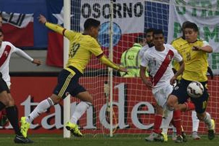 Kolombia tampil dominan tapi gagal mengalahkan Peru pada laga pamungkas Grup C Copa America 2015, Minggu (21/6/2015). 