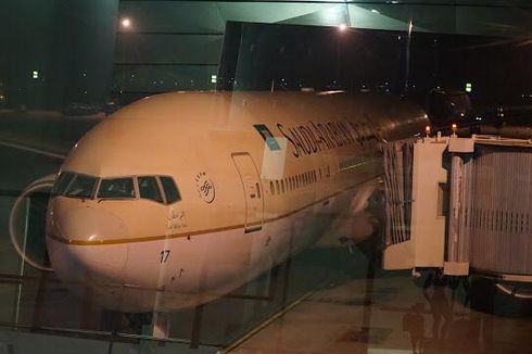 Saudi Airlines dan AirAsia Lakukan Penerbangan Repatriasi