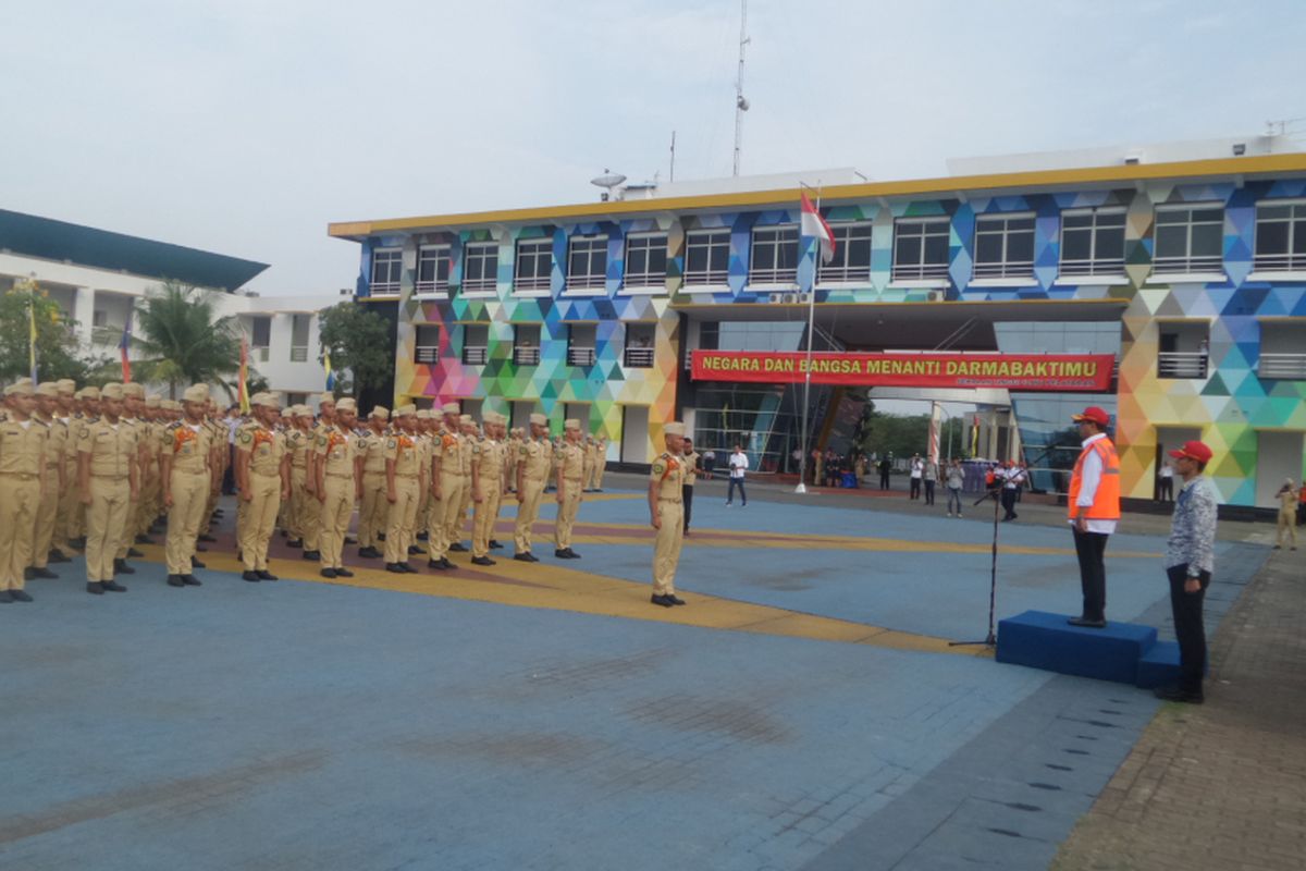 Menteri Perhubungan Budi Karya Sumadi saat mendatangi Sekolah Tinggi Ilmu Pelayaran (STIP) di Jakarta Utara, Minggu (16/7/2017)