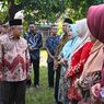 Kisah Sitimah, 22 Tahun Jadi Guru Tempuh 4 Jam Perjalanan ke Sekolah