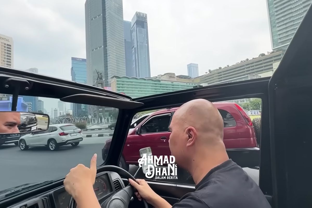 Jimny Sierra warna hitam tersebut Ahmad Dhani beli dengan kondisi sudah pernah dimiliki sejumlah orang. Kemudian mobil tersebut tidak memiliki safety belt.