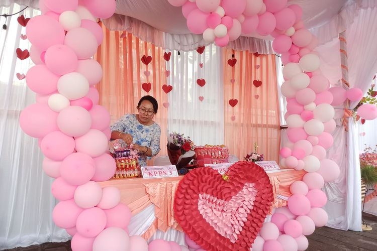 TPS berkonsep valentine day di Denpasar, Bali (Kompas.com/Yohanes Valdi)