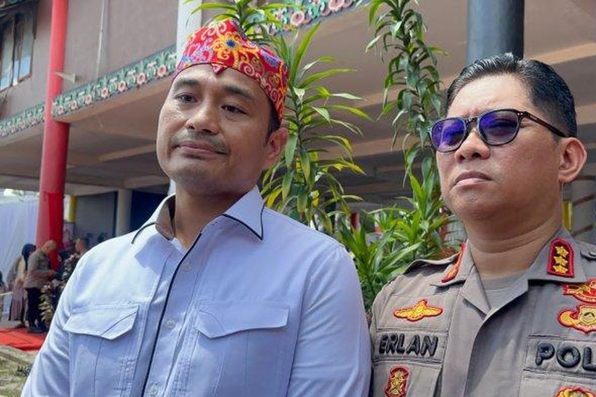 Dirkrimum Polda Kalteng, Kombes Pol Nuredy Irwansyah bersama Kombes Pol Erlan Munaji, Kabid Humas Polda Kalteng, Kamis (22/5/2025).
