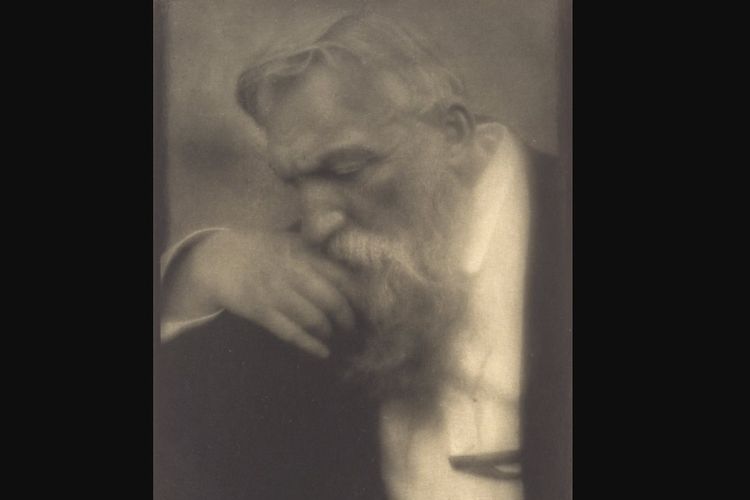 Auguste Rodin, seniman pematung asal Perancis. Foto diambil sekitar tahun 1911.