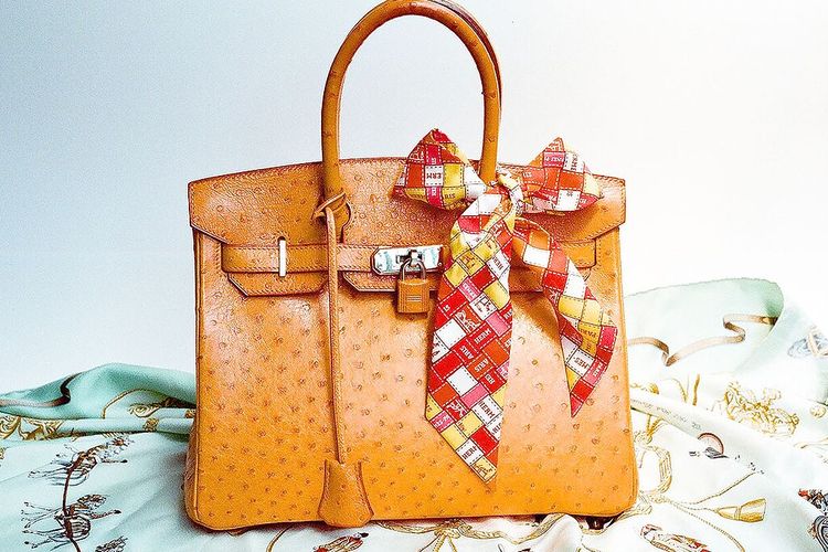 Ilustrasi Birkin Bag Hermes yang ikonik.