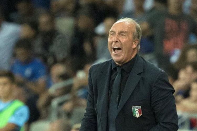 Ekspresi pelatih Italia, Giampiero Ventura, saat timnya melawan Israel pada partai Kualifikasi Piala Dunia 2018 zona Eropa di Stadion Sammy Ofer, Senin (5/9/2016).