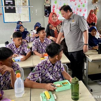 Program Makan Siang Gratis di sekolah