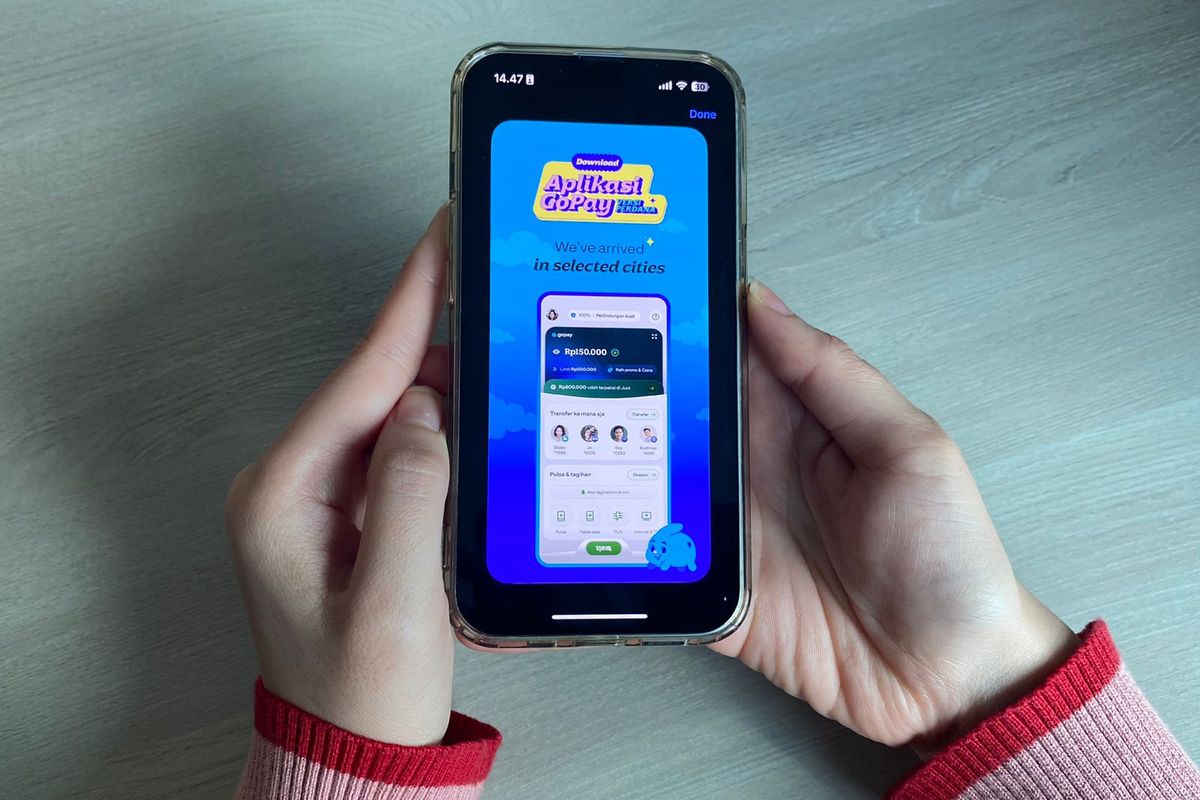 Aplikasi GoPay Versi Perdana yang berdiri sendiri dari aplikasi Gojek pada April 2023. Perilisan aplikasi dilakukan guna memberikan layanan keuangan digital yang lebih optimal kepada masyarakat di berbagai daerah. 