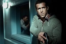 Sinopsis Film Safe House, Aksi Menegangkan Ryan Reynolds Jadi Agen CIA