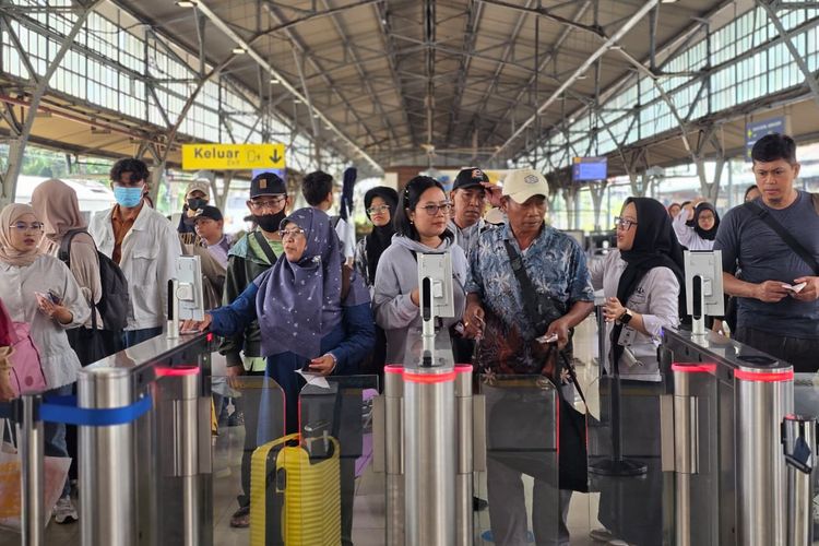 1,68 Juta Penumpang KAI Daop 1 Jakarta Gunakan Face Recognition untuk Boarding