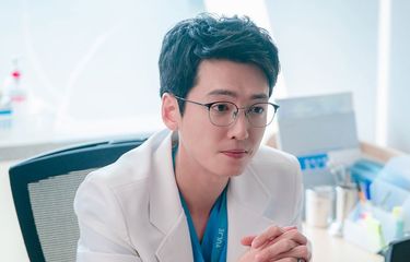 5 Rekomendasi Drama Korea yang Dibintangi Jung Kyung Ho