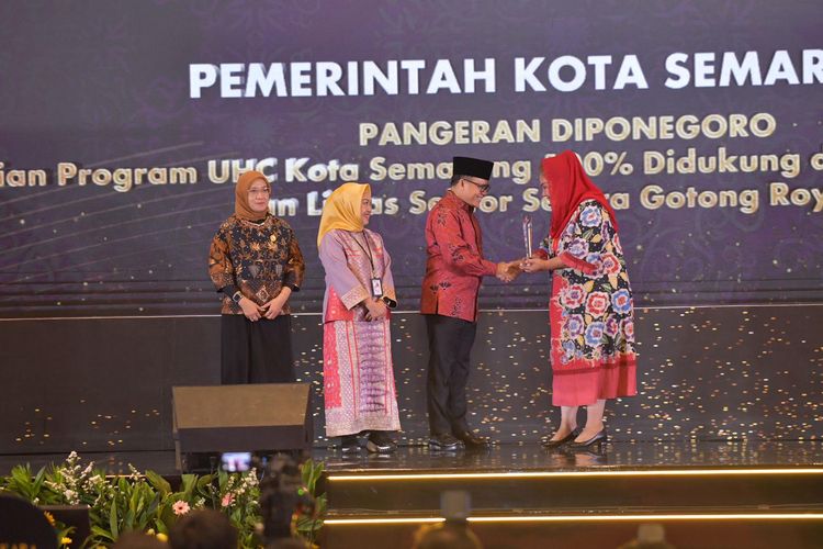 Pemkot Semarang raih penghargaan Top 45 Inovasi Pelayanan Publik