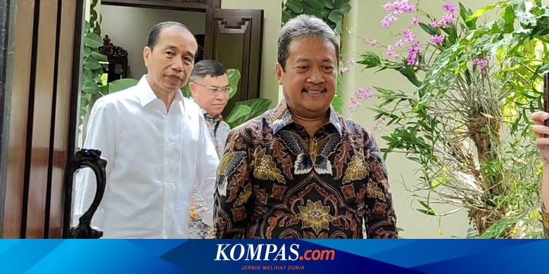 Two Ministers Call Jokowi Boss