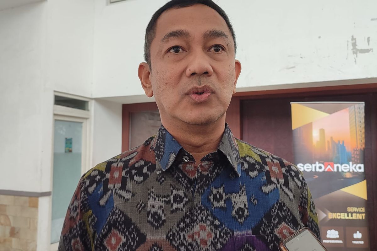 Kepala Lembaga Kebijakan Pengadaan Barang/Jasa Pemerintah Hendrar Prihadi saat memberikan keterangan, Jumat (25/7/2025).
