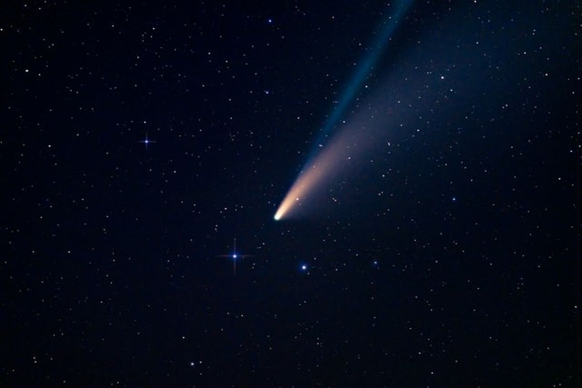 Bintang berekor atau komet