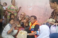 Saat Presiden PKS Makan bersama Warga Cipinang Muara Sambil Promosikan OK-OCE