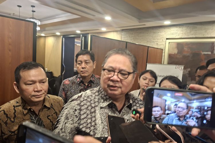 Panel Surya RI Kena Bea Masuk 104 persen di AS, Pemerintah Alihkan Produksi ke Dalam Negeri