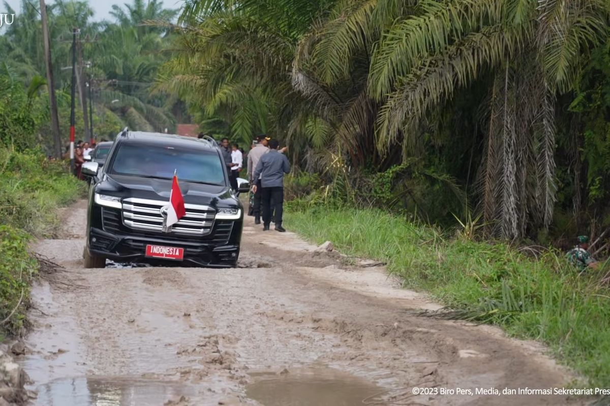 Banyak Jalan Rusak Membuktikan Kesenjangan Infrastruktur, Siapa Yang Salah?