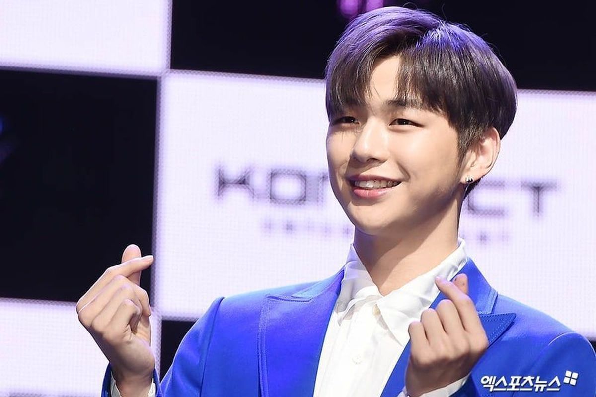 Bintang Kpop Kang Daniel meluncurkan album perdana sebagai artis solo berjudul Color On Me pada Kamis (25/7/2019).