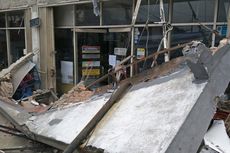 Atap Indomaret di Depok Ambruk, Pegawai Mengira Ada Gempa