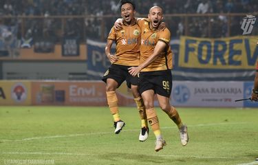 Zuzura 99 Live