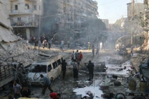 Serangan Udara Tewaskan Puluhan Orang di Aleppo