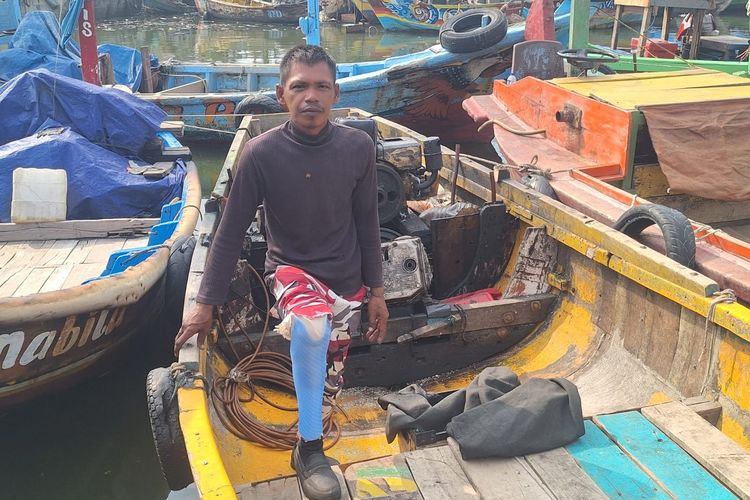 Menolak Karam di Tengah Keterbatasan: Menilik Perlindungan Sosial untuk Nelayan Difabel Jakarta