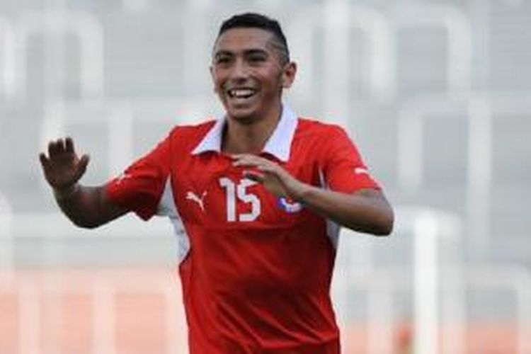 Bek asal Cile, Cristian Cuevas, resmi membela Chelsea.  